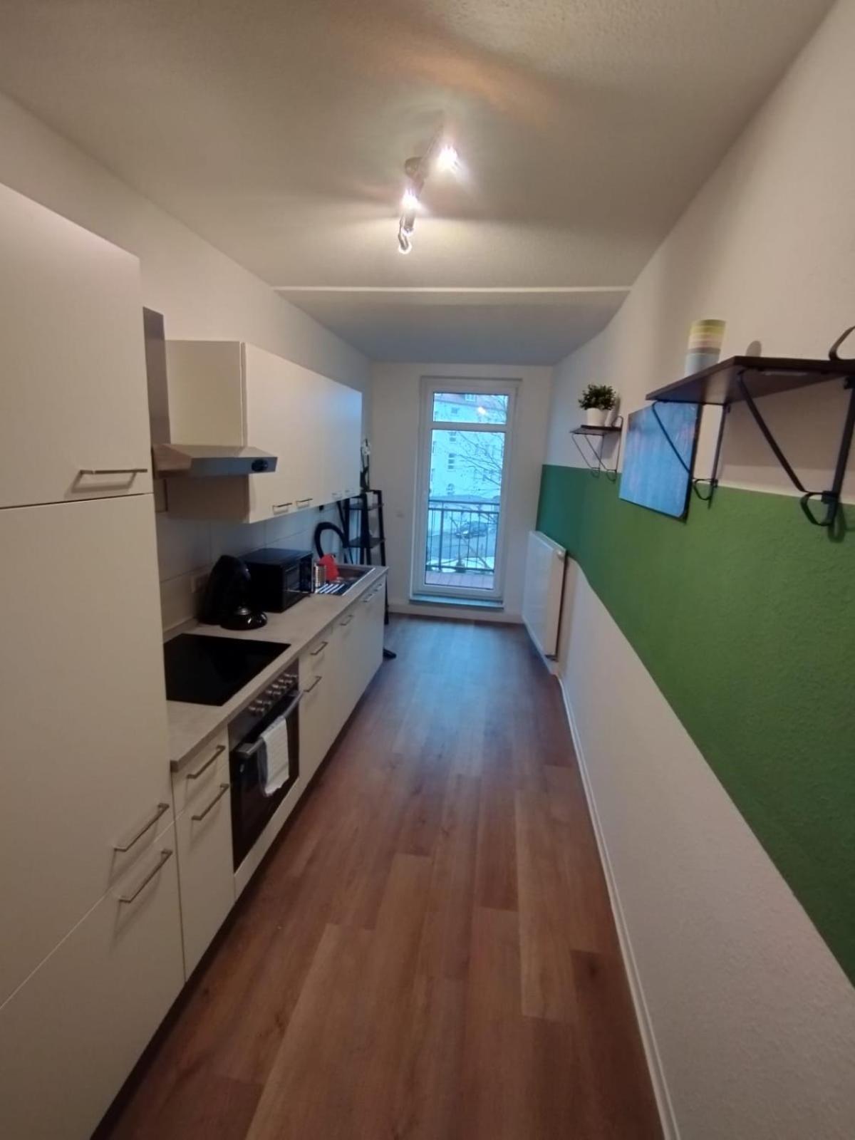 Sali-Homes Boarding Haus Monteur-Wohnungen Balkon Vollkueche Autobahnaehe Markranstädt Pokoj fotografie